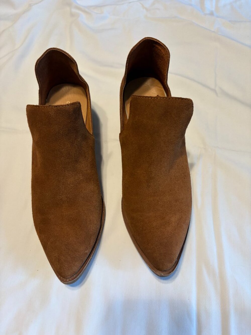 CHINESE LAUNDRY BROWN BOOTIE